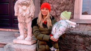 Rosanna Davison's surrogate unable to flee Kyiv for Ireland despite model's offer