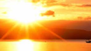 WARNING: Get out the sunscreen and take care... scorching weather is on the way