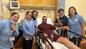 Keith Duffy tugtha chuig an ospid&eacute;al i Dubai roimh a cheolchoirm 