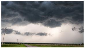 Status Yellow thunderstorm warning issued as Met &Eacute;ireann pinpoints three counties