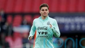 Emiliano Martinez tips Julian Alvarez to become a &lsquo;superstar&rsquo; at Manchester City