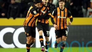 Ozan Tufan earns Hull late point against 10-man Sunderland