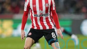 Mathias Jensen signs new deal with Brentford
