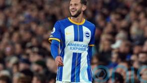 Brighton boss Roberto De Zerbi seeking new contract for veteran Adam Lallana