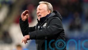 Neil Warnock: If Huddersfield play like that we will give teams a hard game