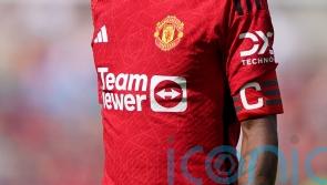 Manchester United agree sale of Fred to Fenerbahce