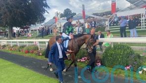 Inquisitively makes striking impression in Roses Stakes