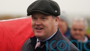 Elliott stands by Troytown team