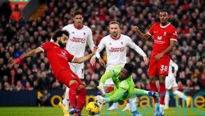 Liverpool held by Manchester United as Arsenal move top of Premier League