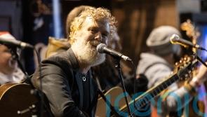 &lsquo;Fairytale&rsquo; of Dublin as crowd sings along to Christmas Eve charity busk