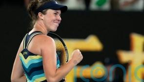 Teenager Linda Noskova stuns world number one Iga Swiatek at Australian Open