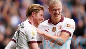 Manchester City keep up pressure on title rivals with win at Crystal Palace