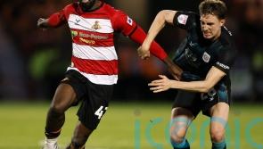 Hakeeb Adelakun nets penalty equaliser as 10-man Salford earn Newport point