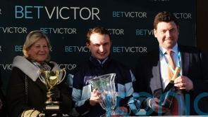 Booster Bob swoops late to claim Greatwood Gold