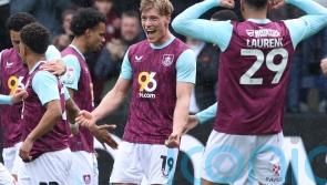 Zian Flemming free-kick maintains Burnley&rsquo;s promotion push