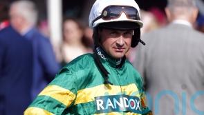 De Boinville taken to hospital following Plumpton fall