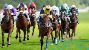 Hucklesbrook survives horsebox drama to win York feature