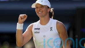 Iga Swiatek breezes past Belinda Bencic and into her first final at Wimbledon