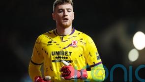 Everton sign Republic keeper Mark Travers from Bournemouth