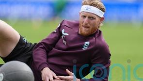 England players and fans don white headbands in memory of Graham Thorpe