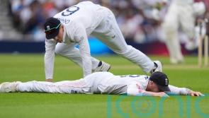 England facing daunting chase as more dropped catches aid India&rsquo;s cause