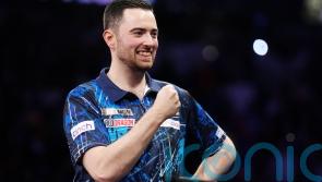 Luke Humphries and Michael van Gerwen win last-leg deciders in Amsterdam