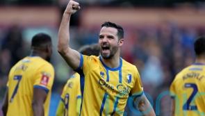 Mansfield fight back to earn point against Barnsley