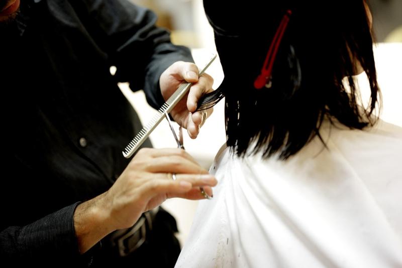 Harris encourages hairdressers to take on apprentice due to 'skills shortage'