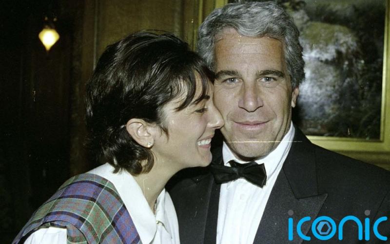 Maxwell lawyers seek a new trial in letter to judge