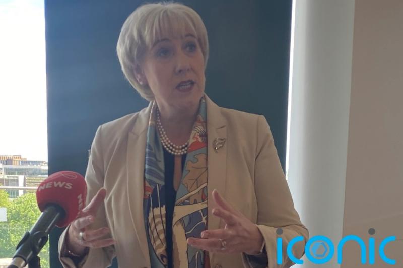 Thousands of people with alopecia can benefit from &euro;500 Govt  grant to buy wig