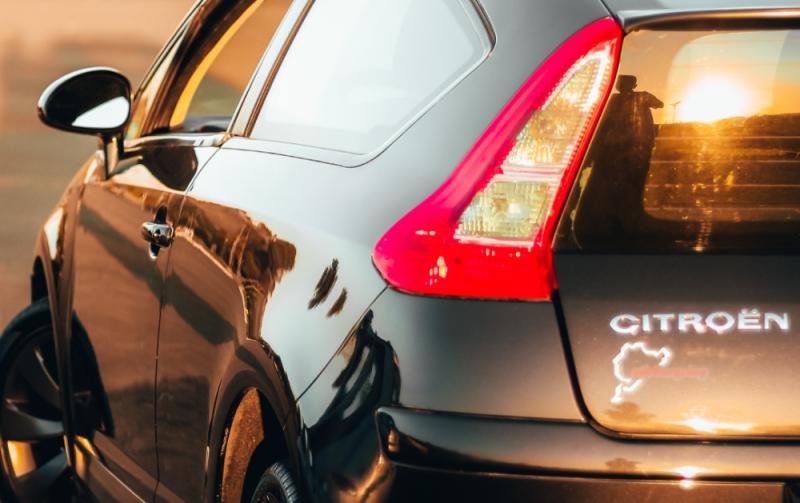 Citroen unveils new retro-inspired logo