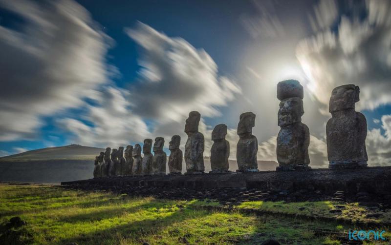 Fire causes 'irreparable' damage to iconic stone statues