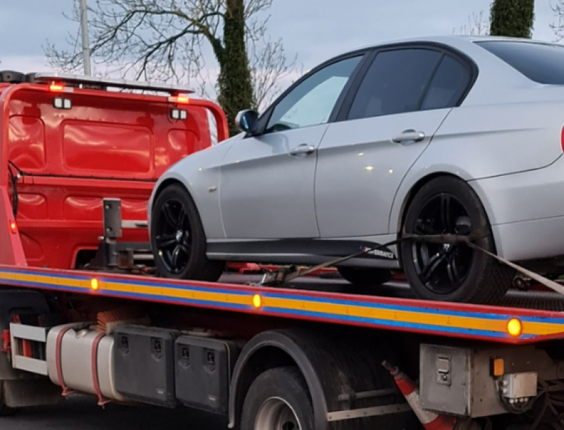 CAUGHT: Garda&iacute; seize car of unlicensed driver travelling at dangerous speed on motorway