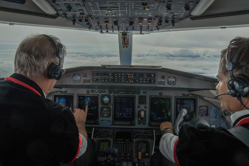Ever dream of flying a plane? Irish airline re-opens pilot training programme