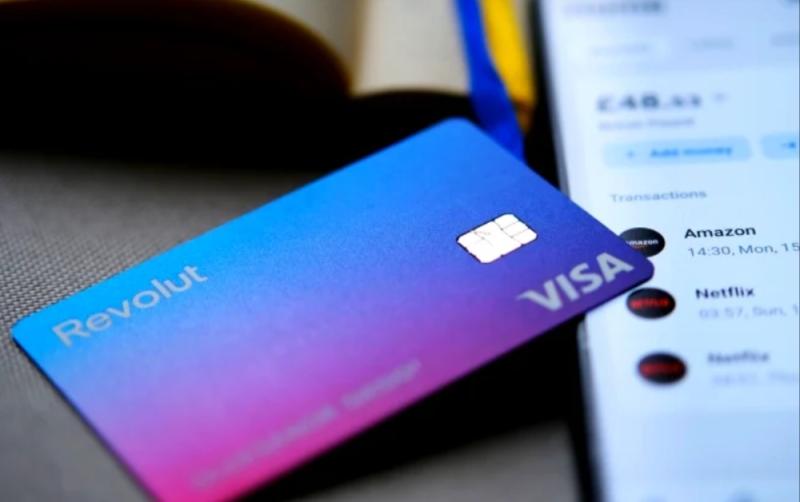 The reason why are people across Ireland freezing their Revolut cards 