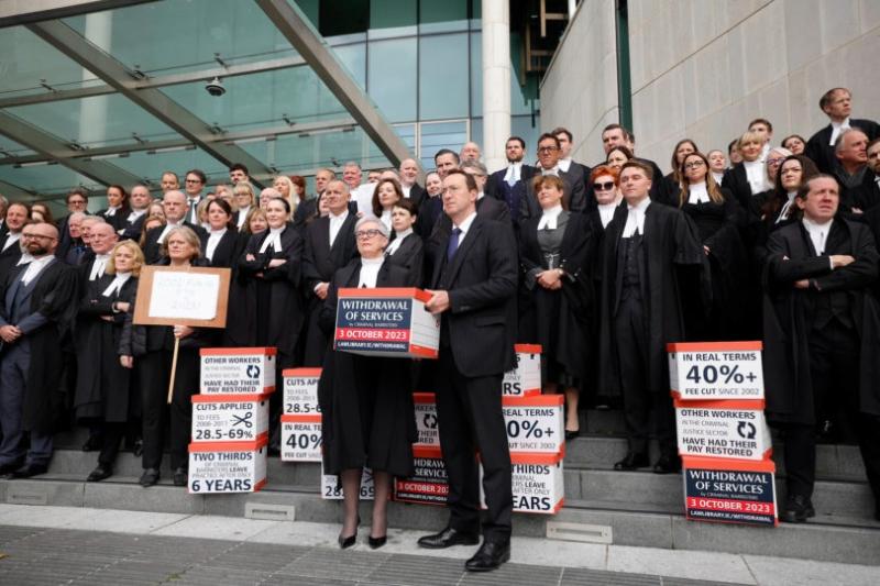 ALERT: Criminal barristers to hold second day of action as pay dispute continues