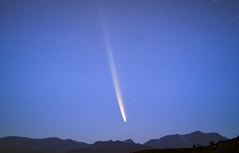 'Comet of the Century' to be visible in Ireland tonight - here's how you can see it