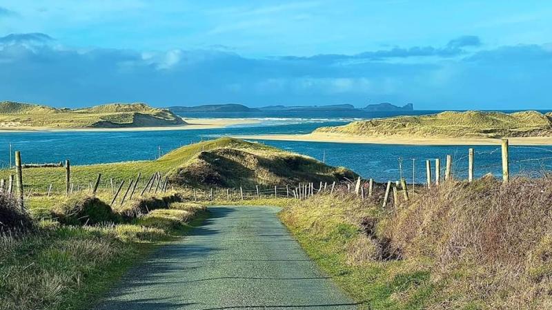 BREAKING: Shock and heartbreak as body of a man recovered from water at Donegal beach 
