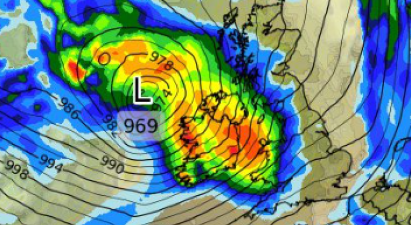 LIVE: Met &Eacute;ireann weather warnings in place for 15 counties as Storm Amy hits Ireland
