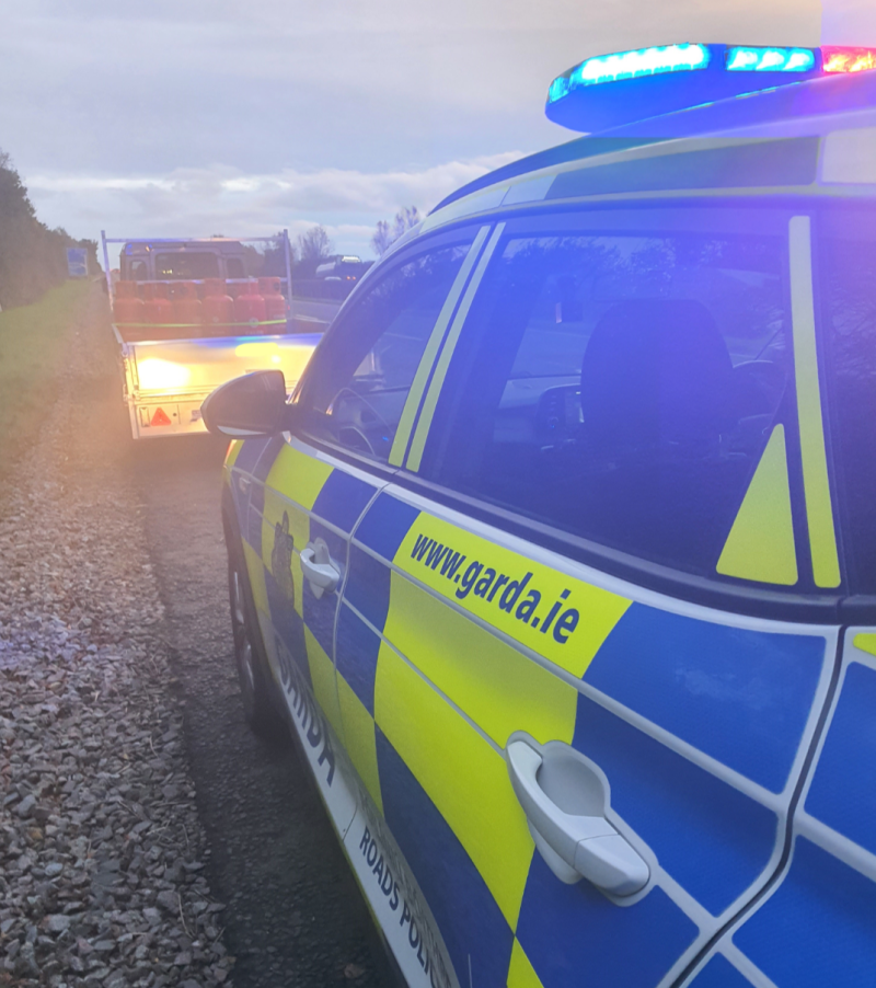 Driver towing trailer of gas cylinders caught at dizzying speed 