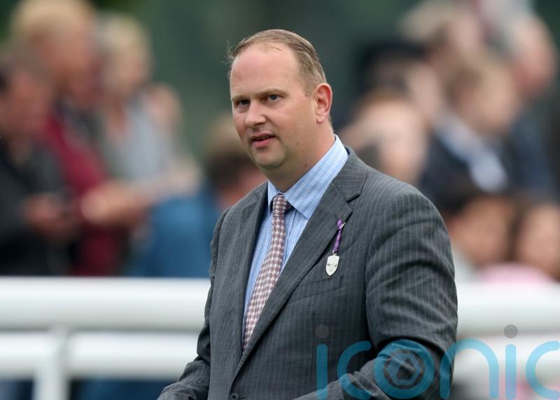 Menuisier to take patient approach with injured Sir Bob Parker