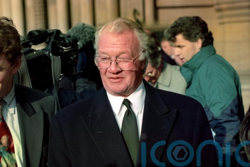 Former Northern Ireland manager Billy Bingham dies aged 90