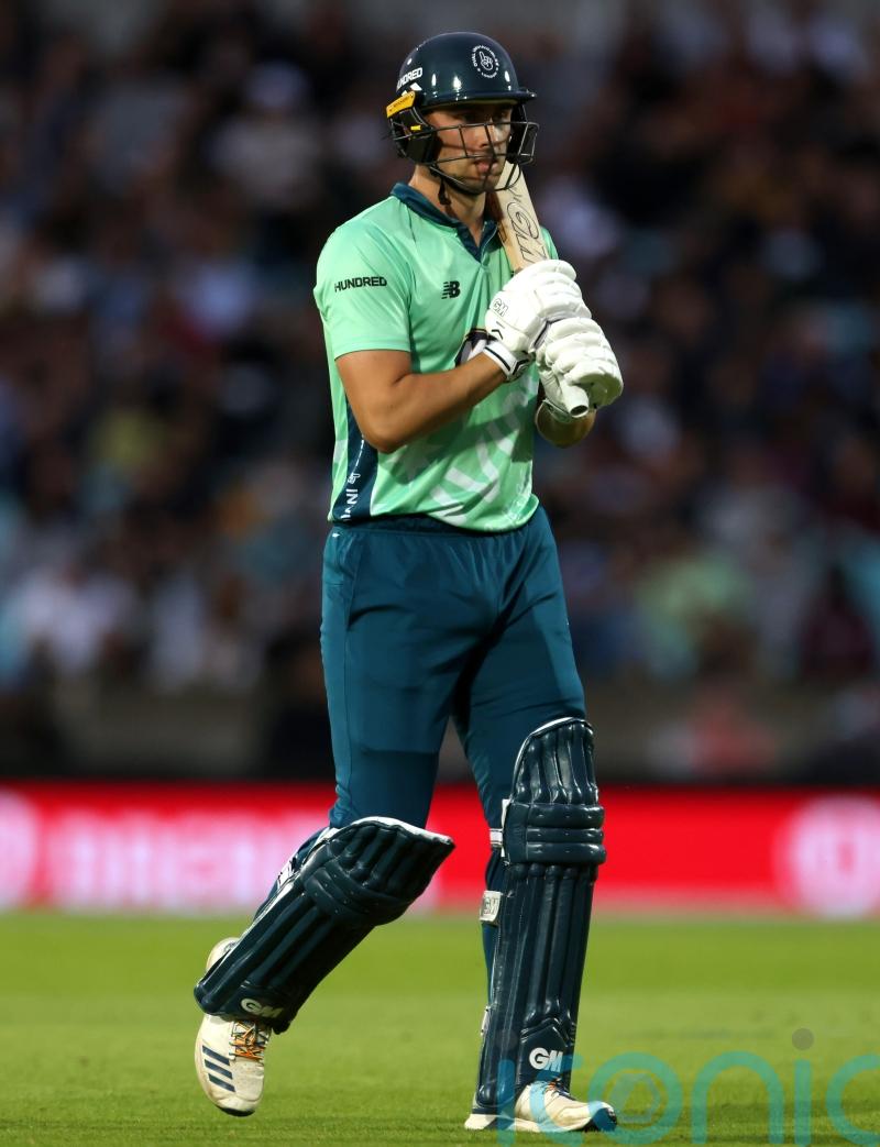 Dramatic finish keeps Surrey top of Vitality Blast South Group