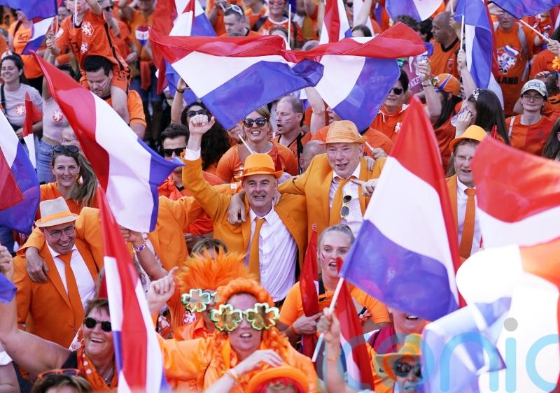 Comeback queens earn draws to leave Group C wide open at Euro 2022