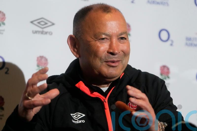 Eddie Jones clashes with Australia fans after being labelled a &lsquo;traitor&rsquo;