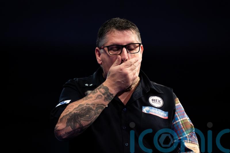 Former champion Gary Anderson crashes out of World Matchplay in Blackpool