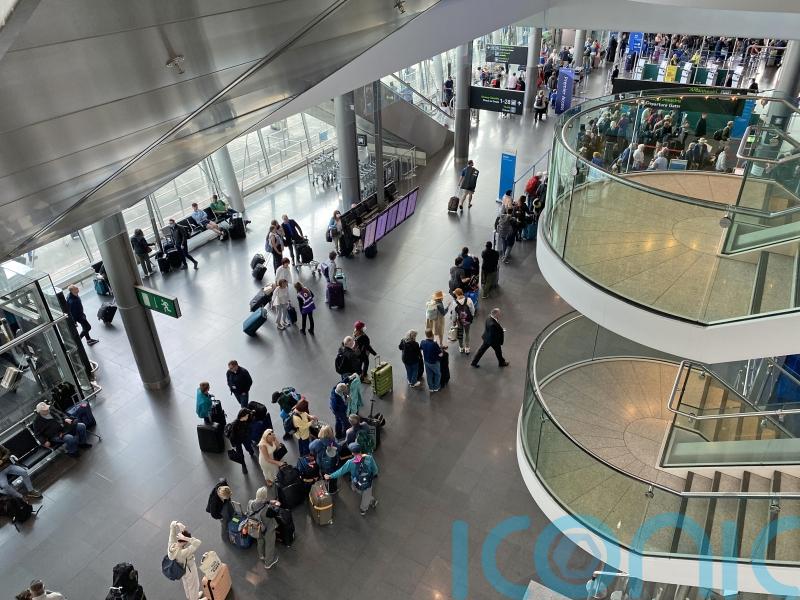 &lsquo;Hundreds of thousands&rsquo; paid out for missed flights due to Dublin Airport delays