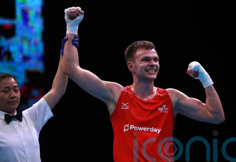 Lewis Richardson one win away from Commonwealth medal after beating back trouble