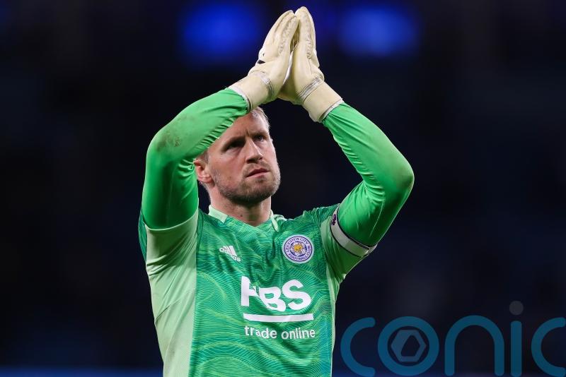 Kasper Schmeichel completes move from Leicester to French Ligue 1 club Nice