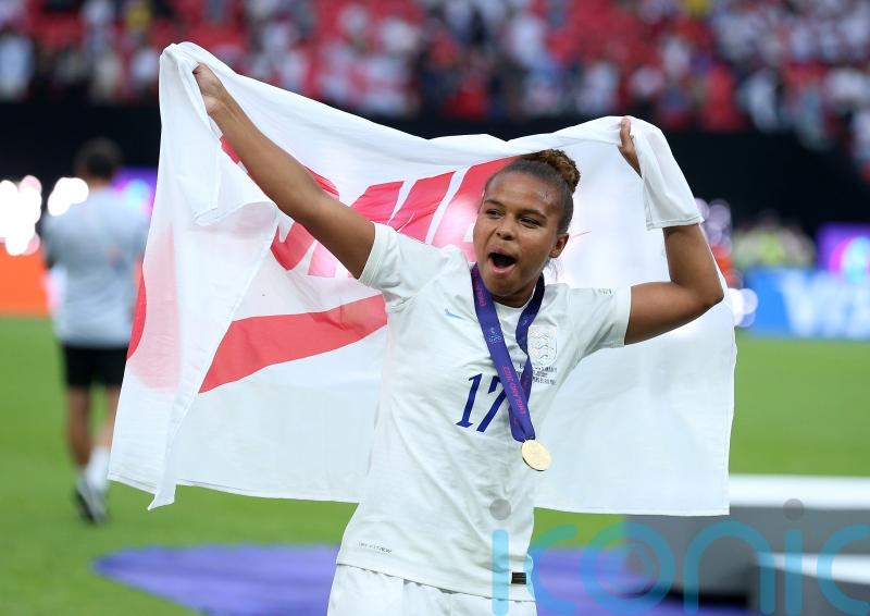 Manchester United sign Euro 2022 winner Nikita Parris from Arsenal